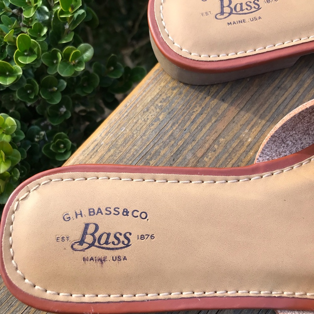 NWOT - G. H. Bass Sandals. - Picture 4 of 5